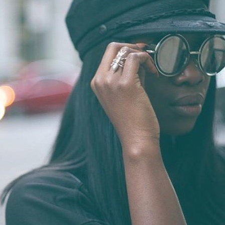 Model wearing big Ant Statement Ring, luxury Stockholm jewelry, Scandinavian animal-inspired bold ring by Carolinne B