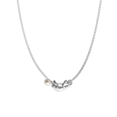 Chameleon Necklace in sterling silver with pearl, handcrafted animal-inspired statement jewelry – Carolinne B, Made in Stockholm